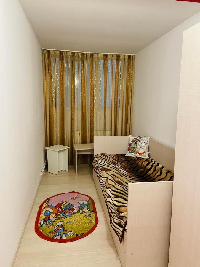 Apartament Extralarge บุชเตนี ภายนอก รูปภาพ